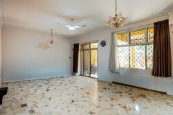 Richards Avenue (D19), Terrace #634785261